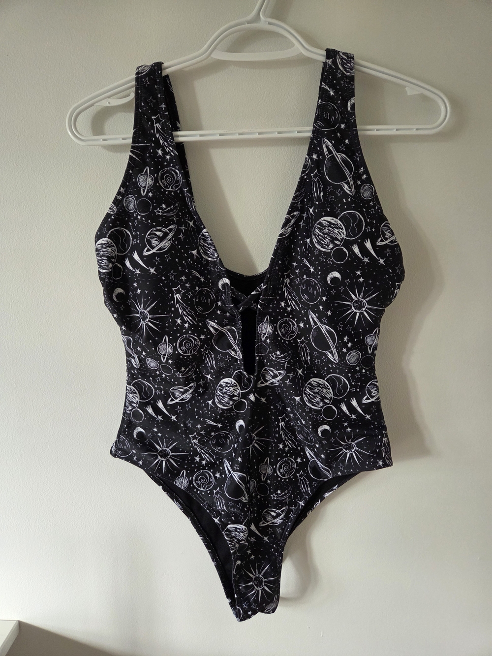 Space Celestial Print V-Neck One-Piece Swimsuit Black White Medium M